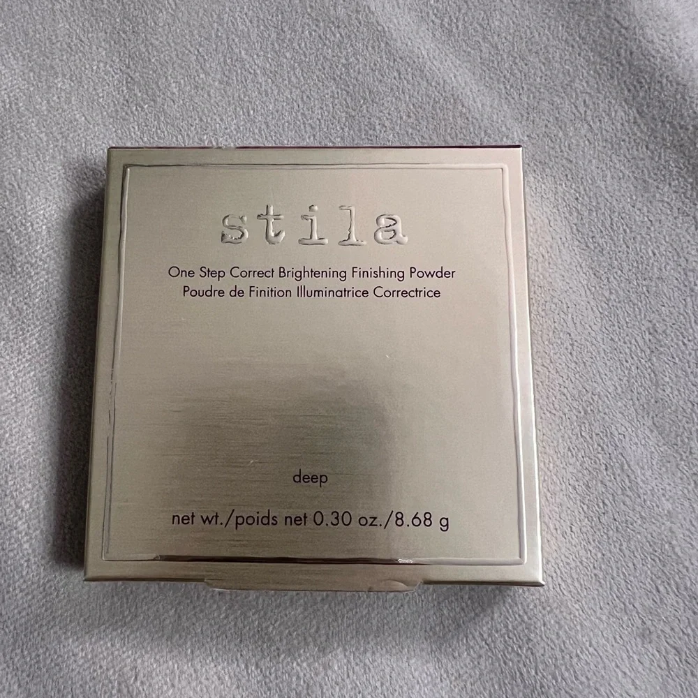 ✨ Stila One Step Correct Brightening Finishing Powder – Deep | Color Correcting